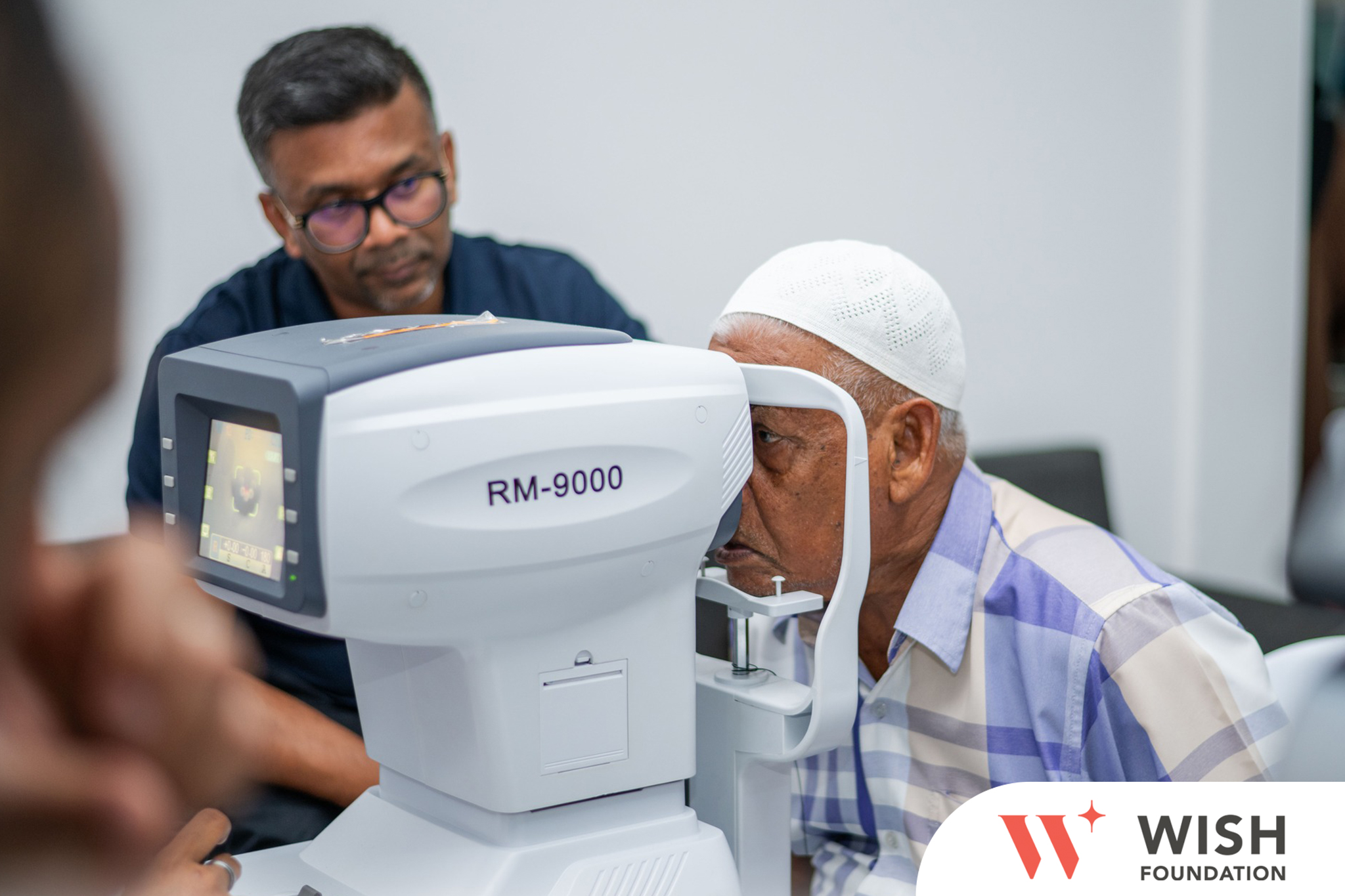 Clinical work during the three-day health camp on Faresmaathodaa island